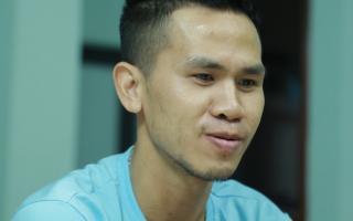 'Người hùng' Nguyễn Ngọc Mạnh giải thích thông tin anh không chạm được vào bé gái rơi từ tầng 12A