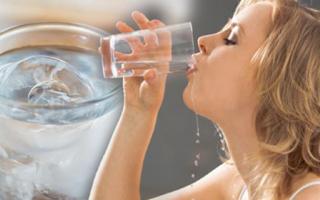 2 thời điểm vàng uống nước ấm mang lại lợi ích vàng cho sức khỏe, tốt gấp vạn lần thuốc bổ
