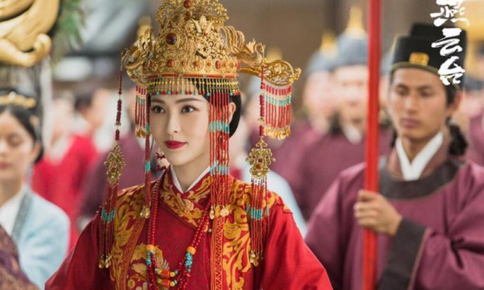 3 bí quyết đơn giản giúp Đường Yên giữ vóc dáng thon gọn mảnh mai như thời còn son